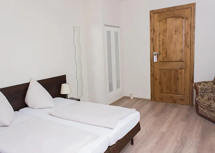 מלון Hotel-pension Victoria